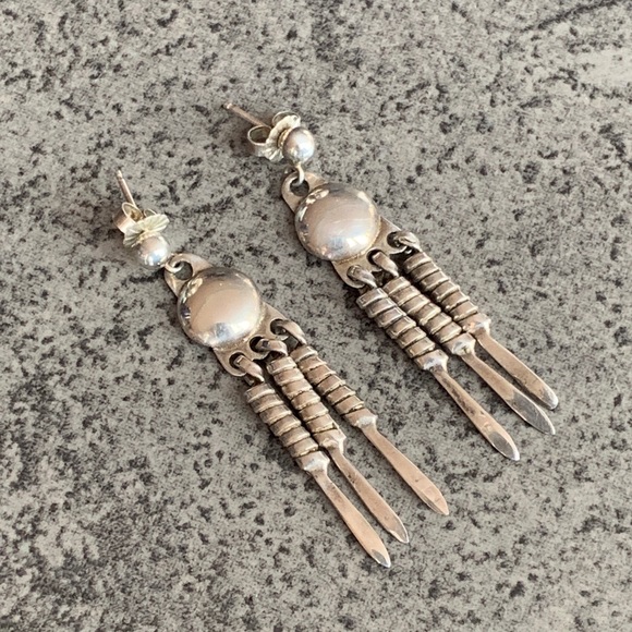 Vintage 80s Sterling Silver Fringe Earrings - Picture 3 of 6